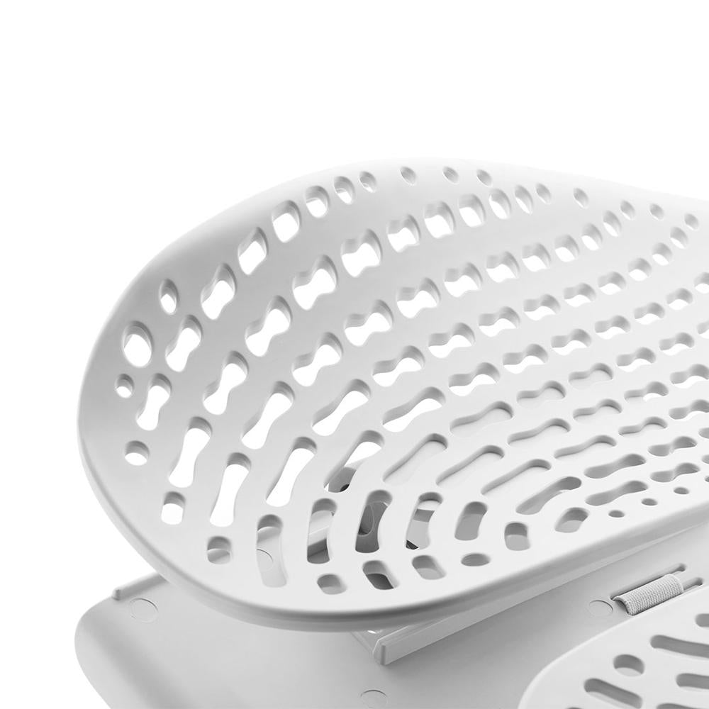 Cojín o esterilla lumbar con rejilla para fácil y agradable ventilación .