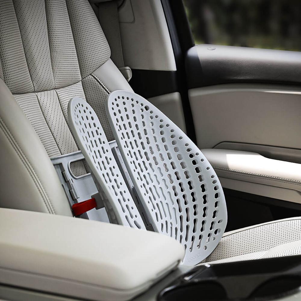 Cojín o esterilla lumbar con rejilla para fácil y agradable ventilación .